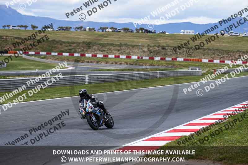 cadwell no limits trackday;cadwell park;cadwell park photographs;cadwell trackday photographs;enduro digital images;event digital images;eventdigitalimages;navarra;no limits trackdays;peter wileman photography;racing digital images;trackday digital images;trackday photos